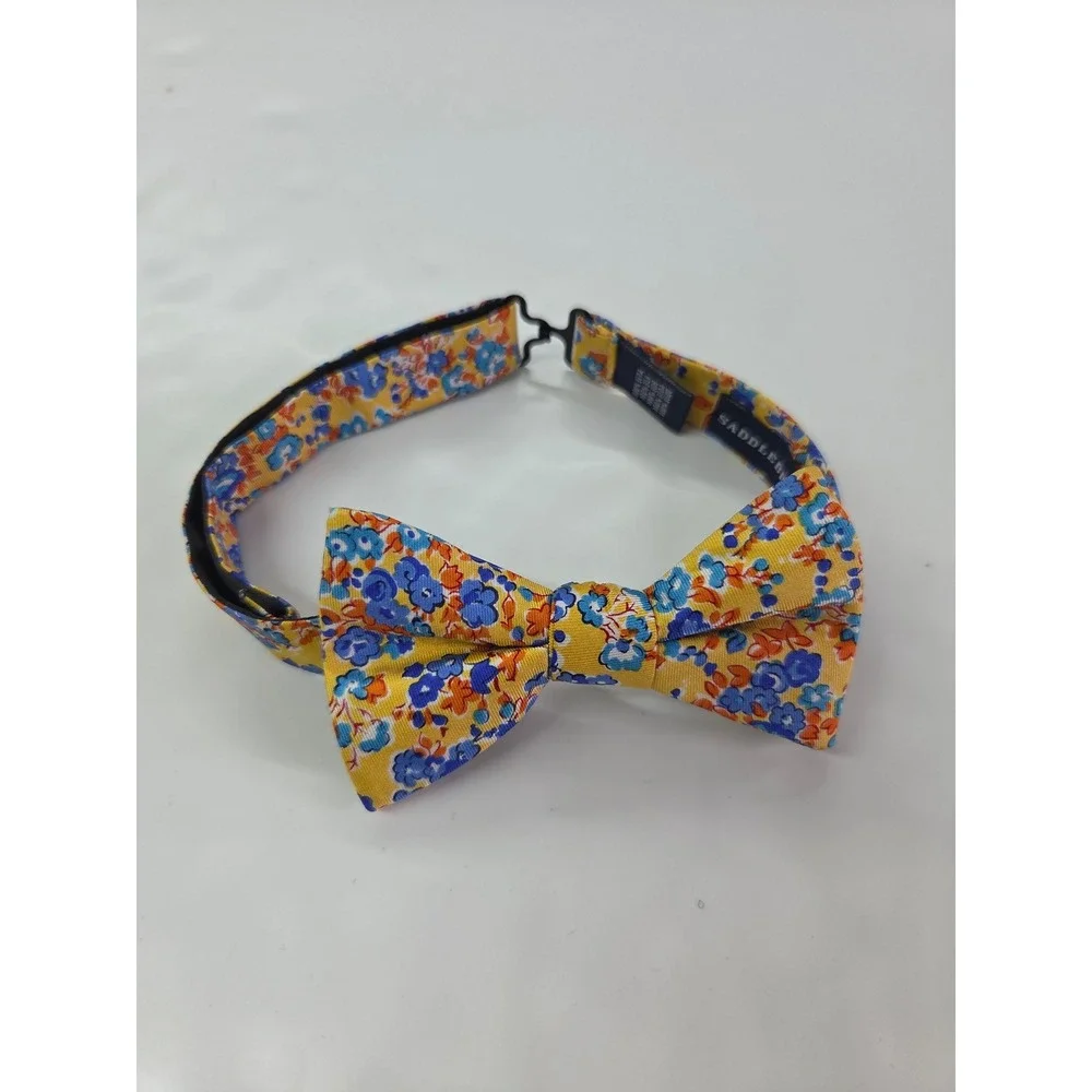 Saddlebred Bow Tie Men One Size Yellow Floral Silk Pre-Tied Adjustable 4.5